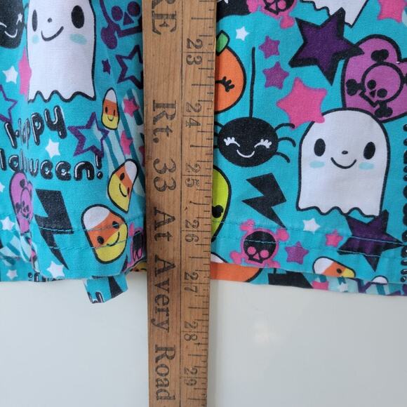 Uniform Advantage XL Scrub Top Halloween Ghost Bats Short Sleeve Pullover Shirt - Picture 5 of 8